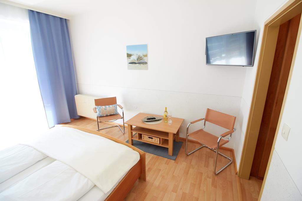 Hotel & Restaurant Seehof Podersdorf am See Bagian luar foto